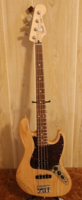 Fender Pau Ferro Jazz Bas